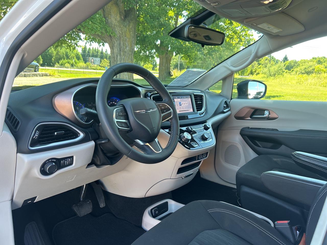 2024 Chrysler Grand Caravan SXT   Heated Seats & Steering Wheel   Power Doors Photo