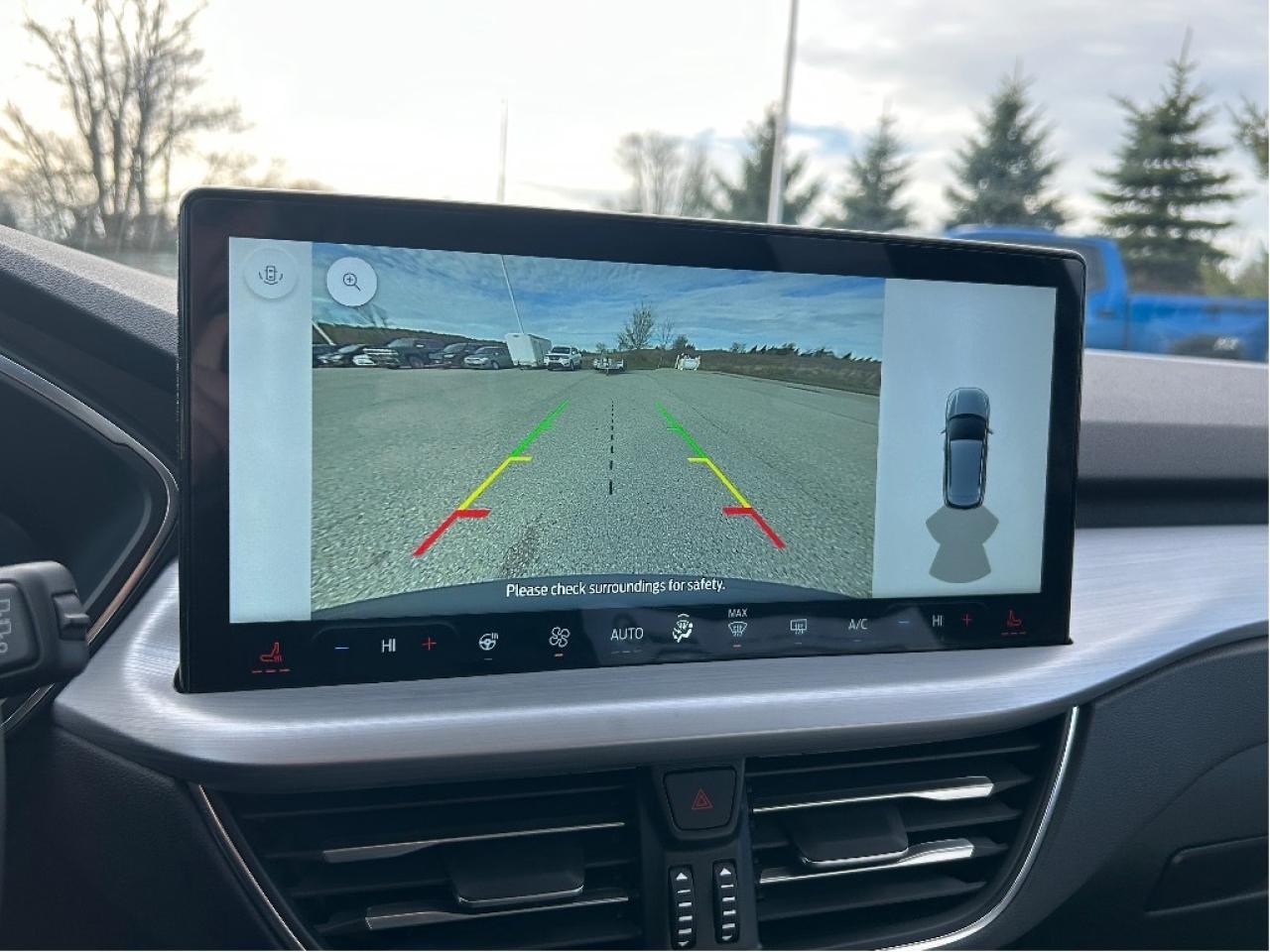 2025 Ford Escape Platinum AWD   Nav   Heated Seats & Steering Wheel Photo