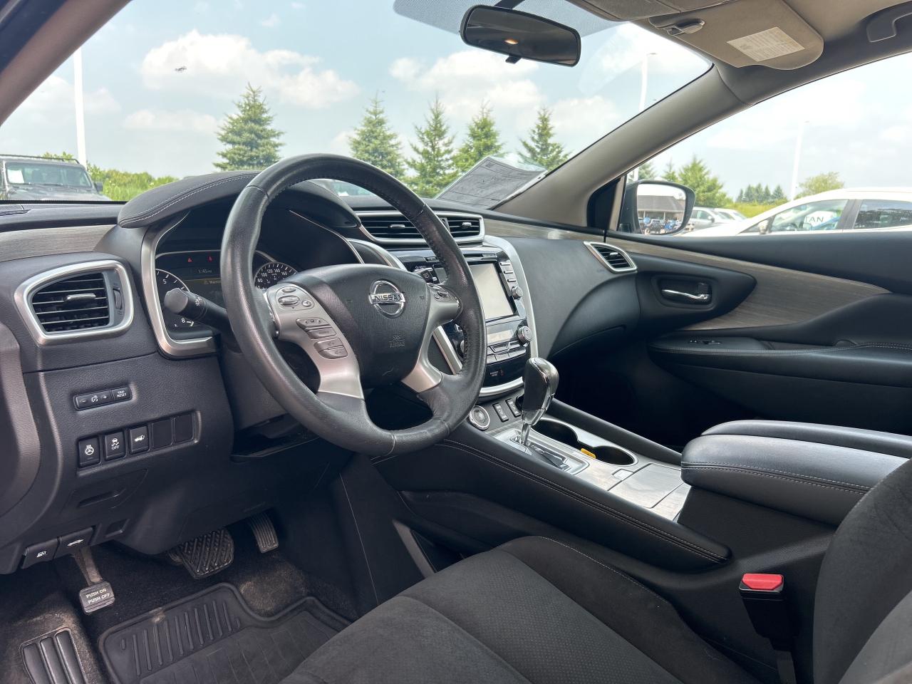 2017 Nissan Murano SV AWD   Nav.   Pano Roof   Heated Seats Photo