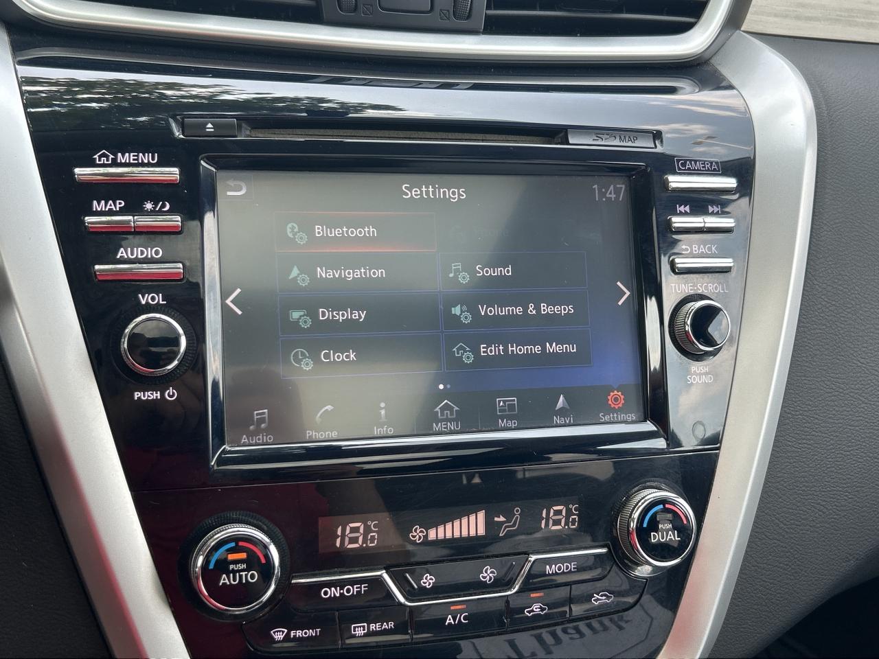 2017 Nissan Murano SV AWD   Nav.   Pano Roof   Heated Seats Photo