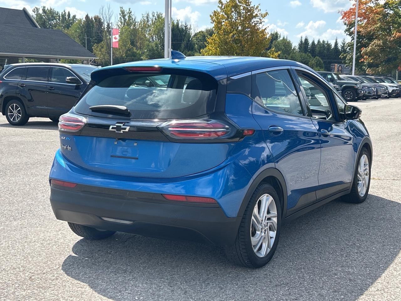 2022 Chevrolet Bolt EV LT   Heated Seats & Steering Wheel   Blind-spot Photo3