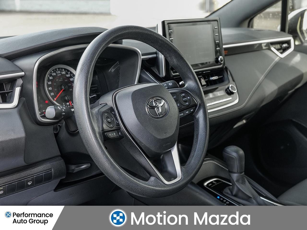 2019 Toyota Corolla Hatchback CVT   FRESH TRADE   CLEAN CARFAX Photo