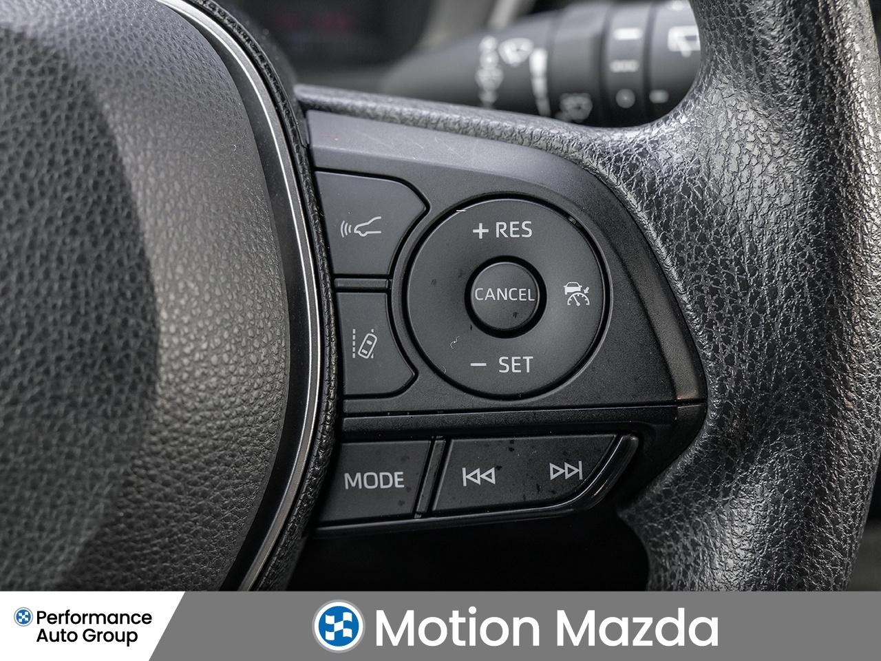 2019 Toyota Corolla Hatchback CVT   FRESH TRADE   CLEAN CARFAX Photo