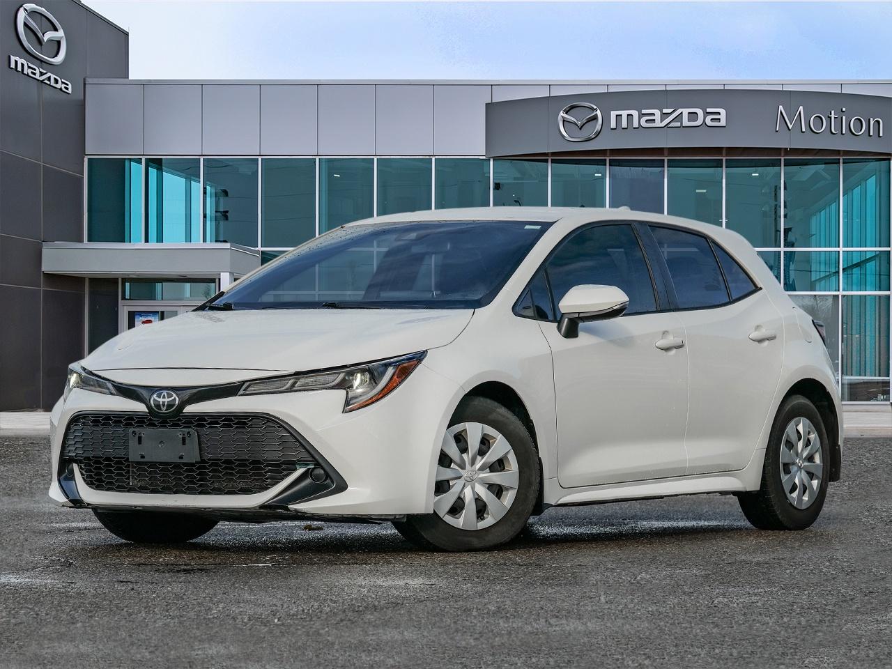 2019 Toyota Corolla Hatchback CVT   FRESH TRADE   CLEAN CARFAX Photo