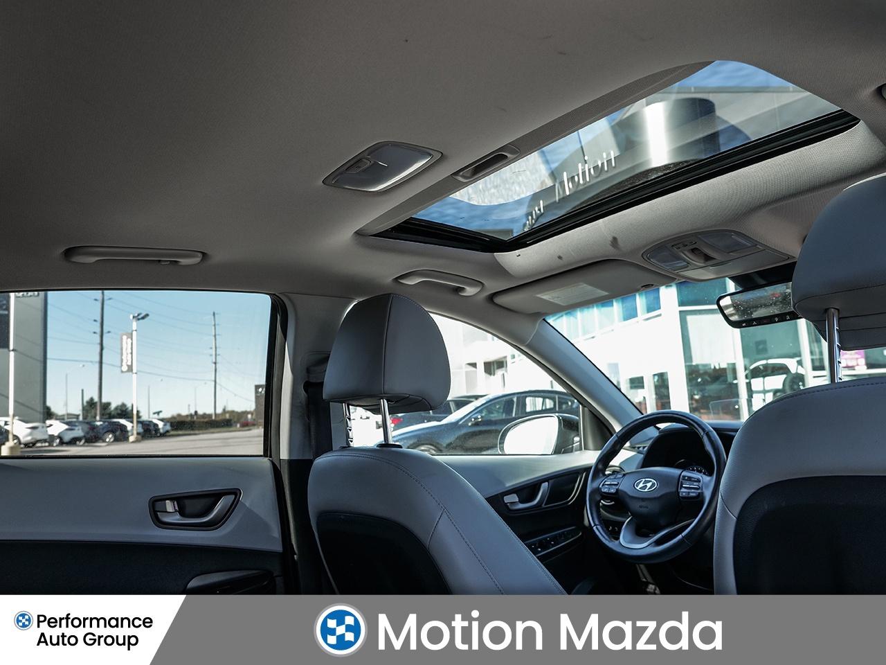 2018 Hyundai KONA 1.6T Ultimate AWD   HUD   2 SETS OF WHEELS   AWD Photo