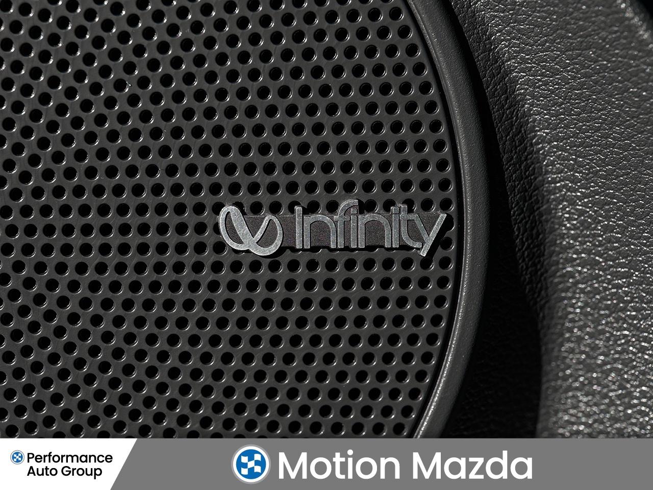 2018 Hyundai KONA 1.6T Ultimate AWD   HUD   2 SETS OF WHEELS   AWD Photo