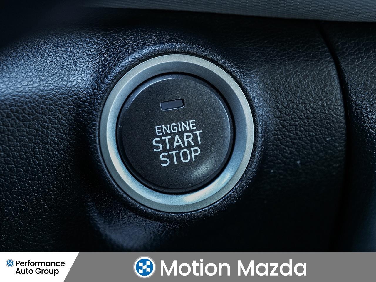 2018 Hyundai KONA 1.6T Ultimate AWD   HUD   2 SETS OF WHEELS   AWD Photo