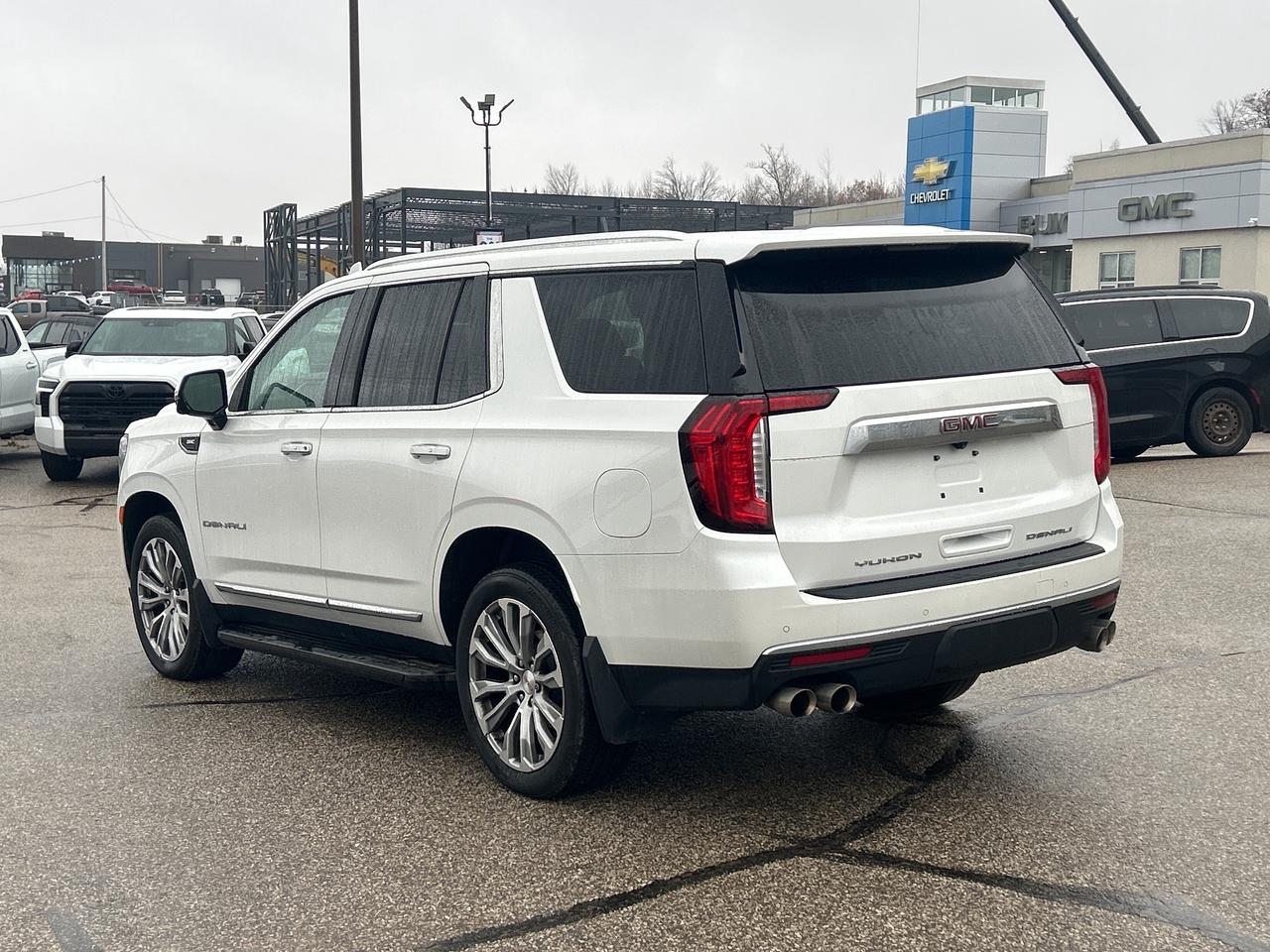 2022 GMC Yukon Denali   Memory Seats   Head Up Display Photo2