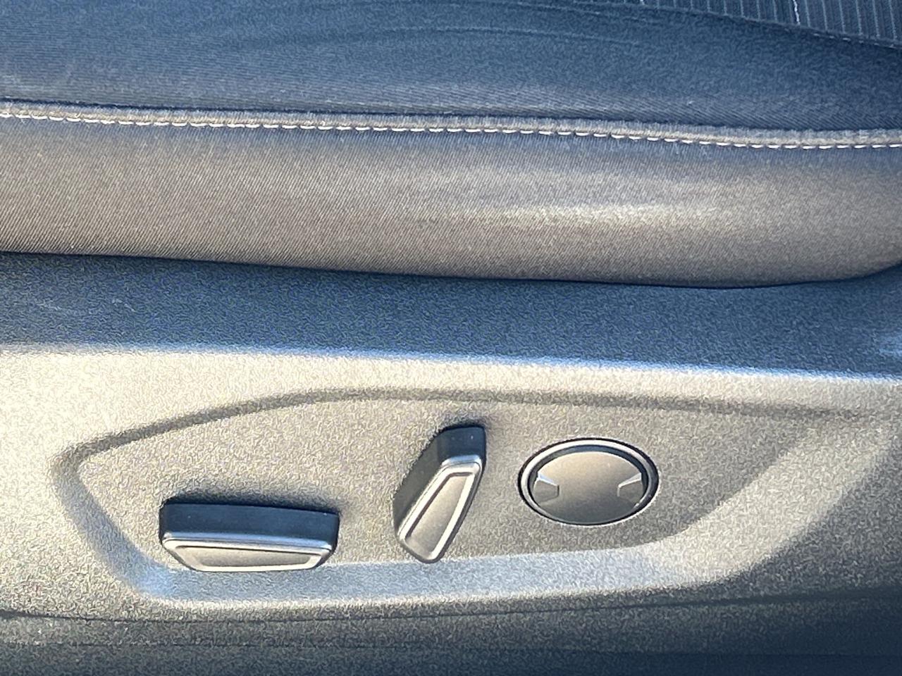 2020 Ford Edge SEL   Back Up Camera Washer   LOW KILOMETRES Photo