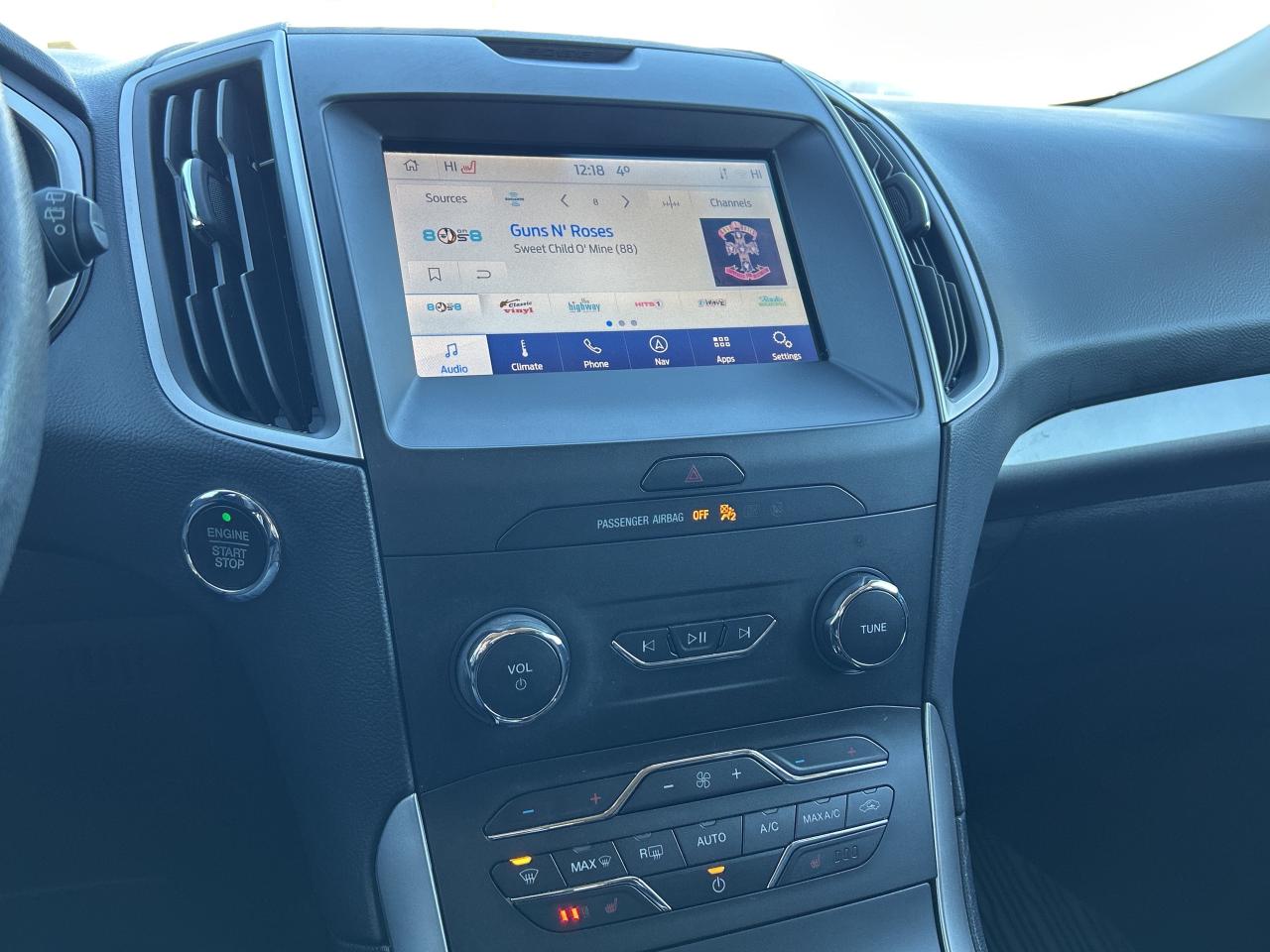 2020 Ford Edge SEL   Back Up Camera Washer   LOW KILOMETRES Photo