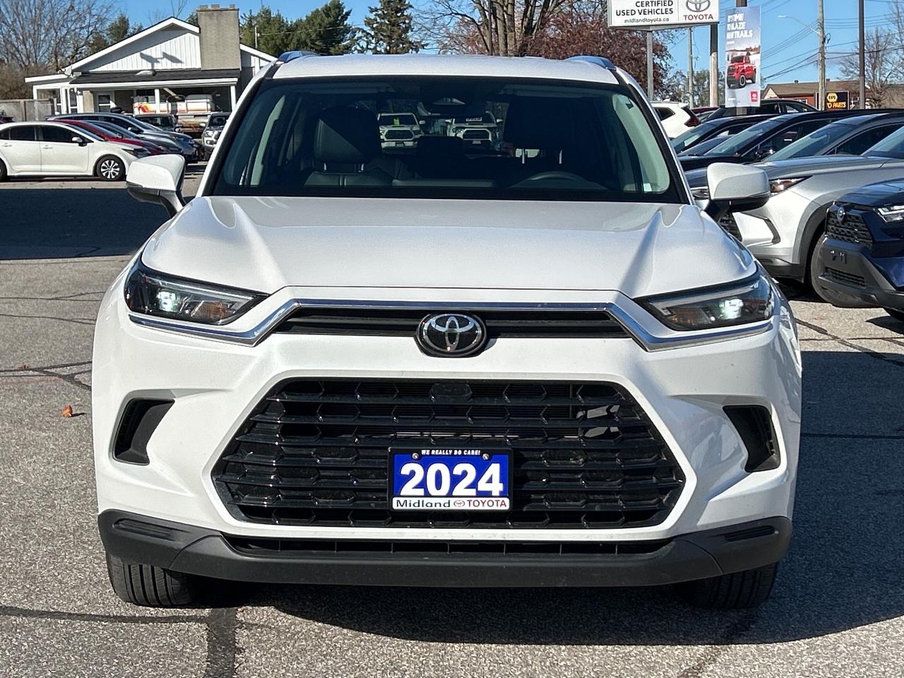 2024 Toyota Grand Highlander Hybrid XLE   Front Heated Seats   ONE OWNER Photo