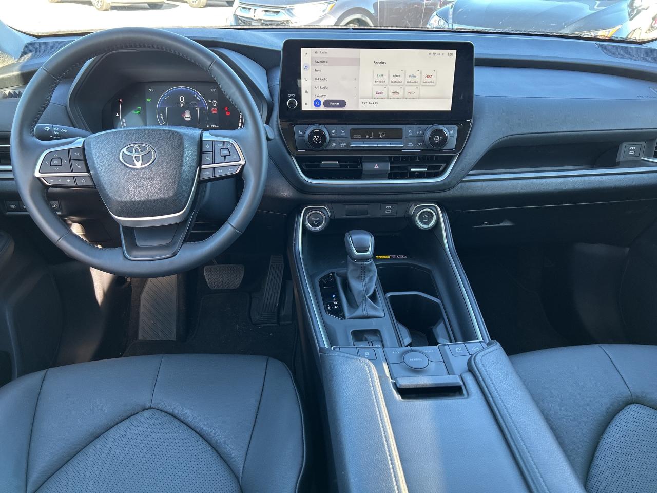 2024 Toyota Grand Highlander Hybrid XLE   Front Heated Seats   ONE OWNER Photo