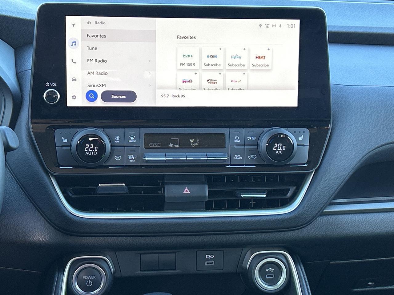 2024 Toyota Grand Highlander Hybrid XLE   Front Heated Seats   ONE OWNER Photo