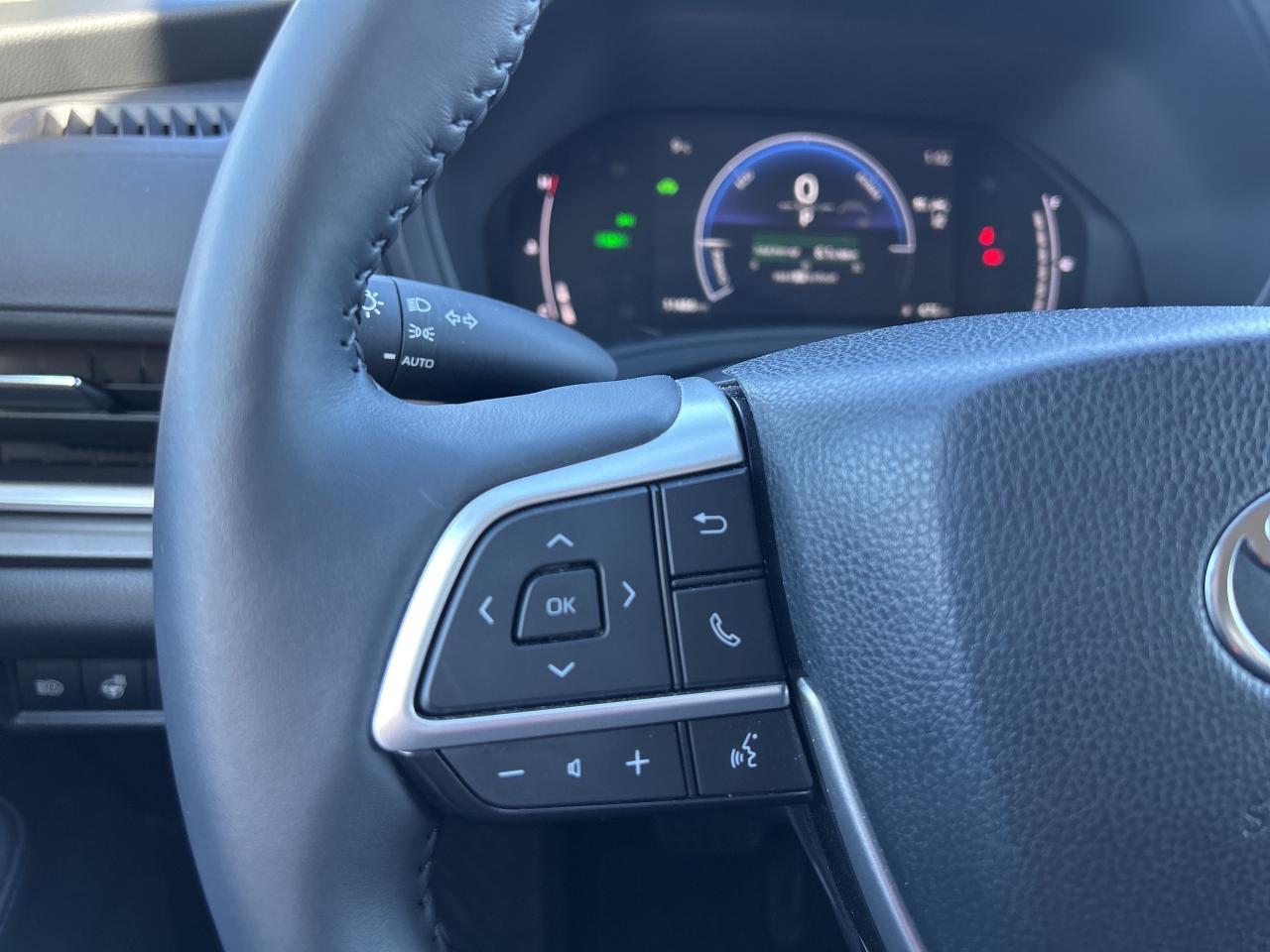 2024 Toyota Grand Highlander Hybrid XLE   Front Heated Seats   ONE OWNER Photo