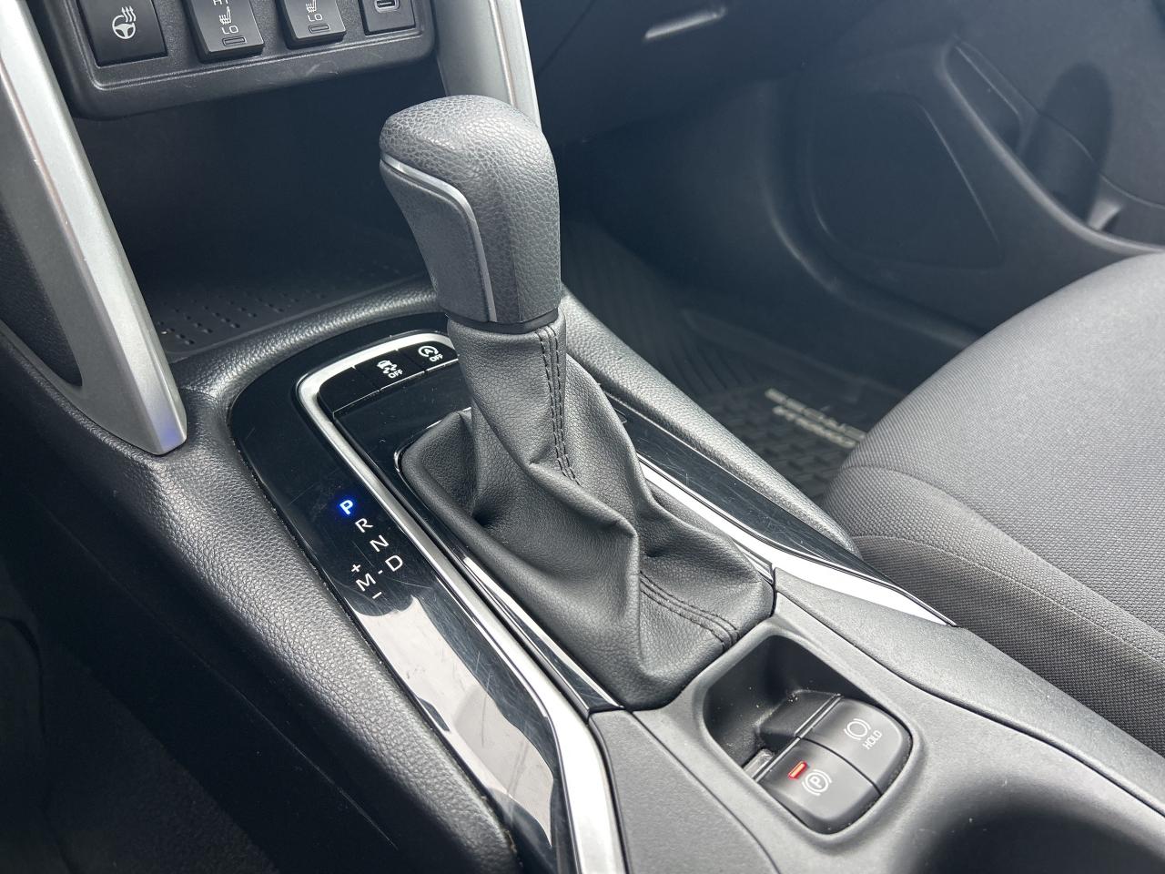 2023 Toyota Corolla Cross LE   8" Touchscreen   Heated Steering Wheel Photo