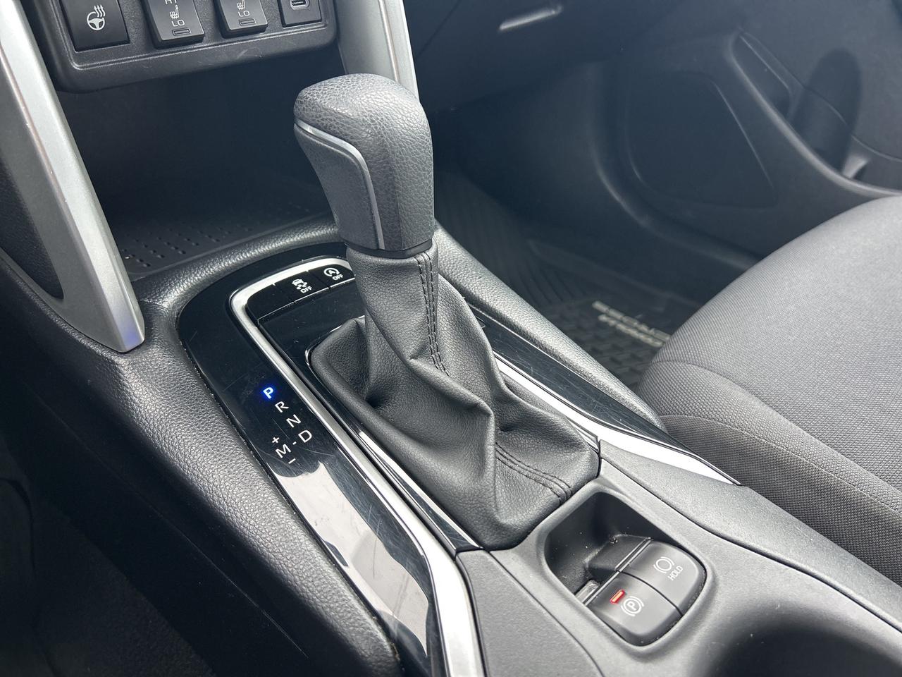 2023 Toyota Corolla Cross LE   8" Touchscreen   Heated Steering Wheel Photo