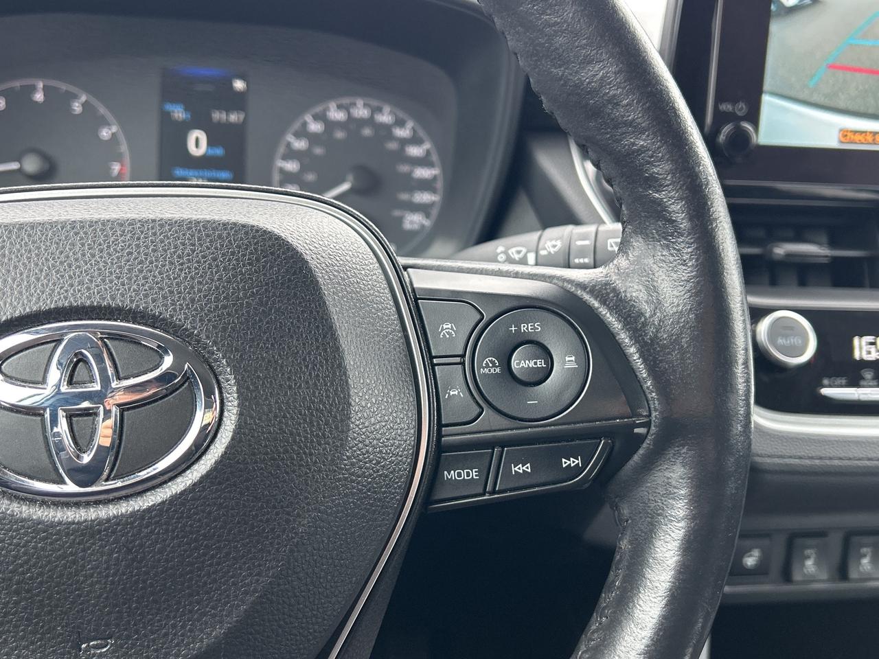 2023 Toyota Corolla Cross LE   8" Touchscreen   Heated Steering Wheel Photo