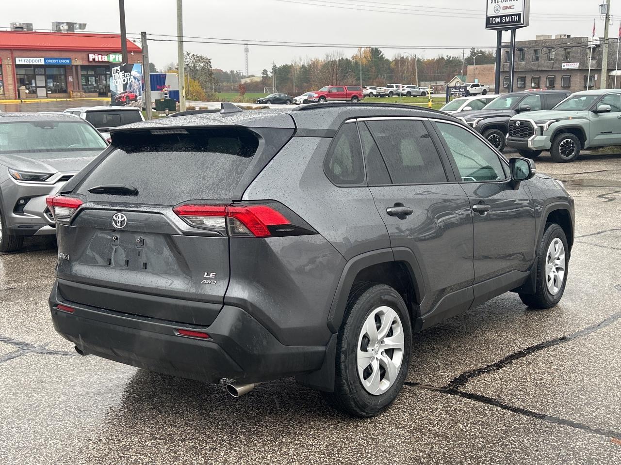 2020 Toyota RAV4 LE   NO REPORTED ACCIDENTS   Heated Front Seats Photo4