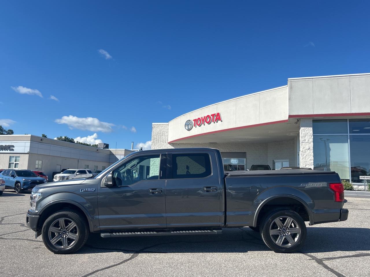 2020 Ford F-150 Lariat   Leather Interior   Power Moonroof Photo