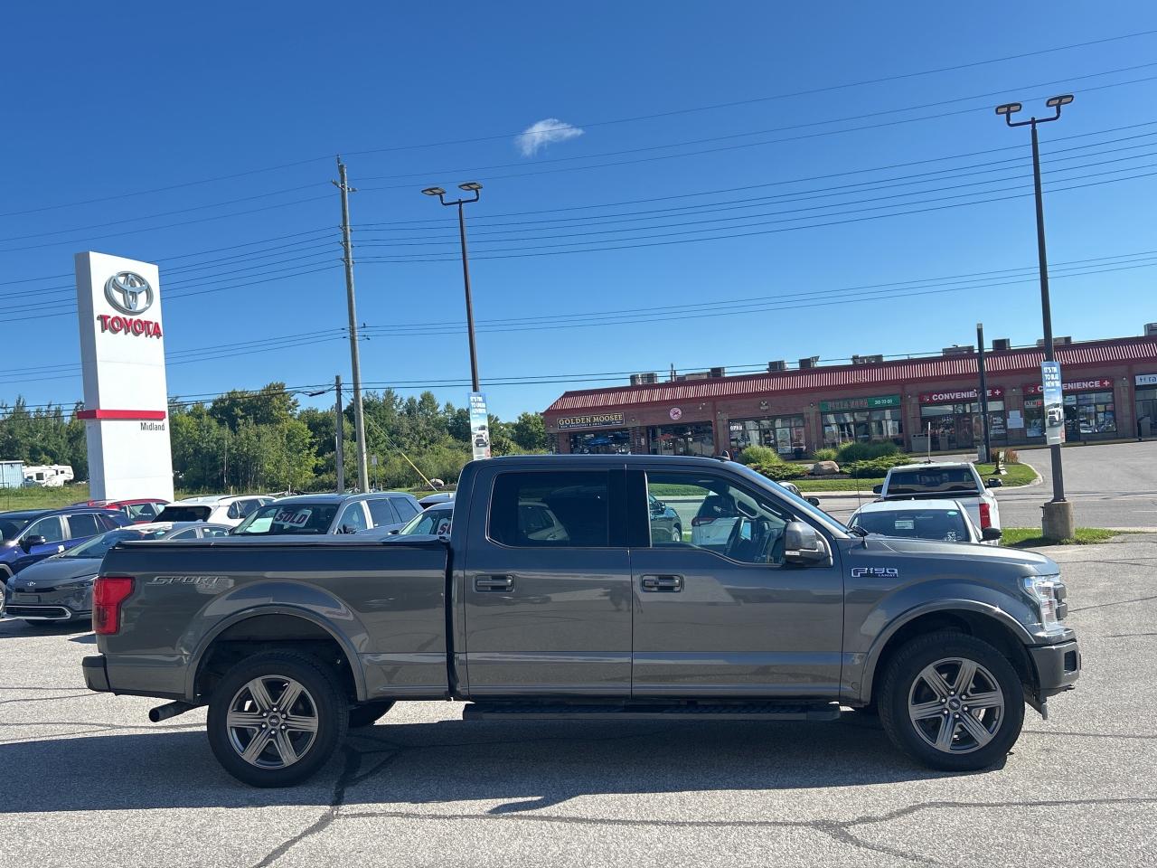 2020 Ford F-150 Lariat   Leather Interior   Power Moonroof Photo