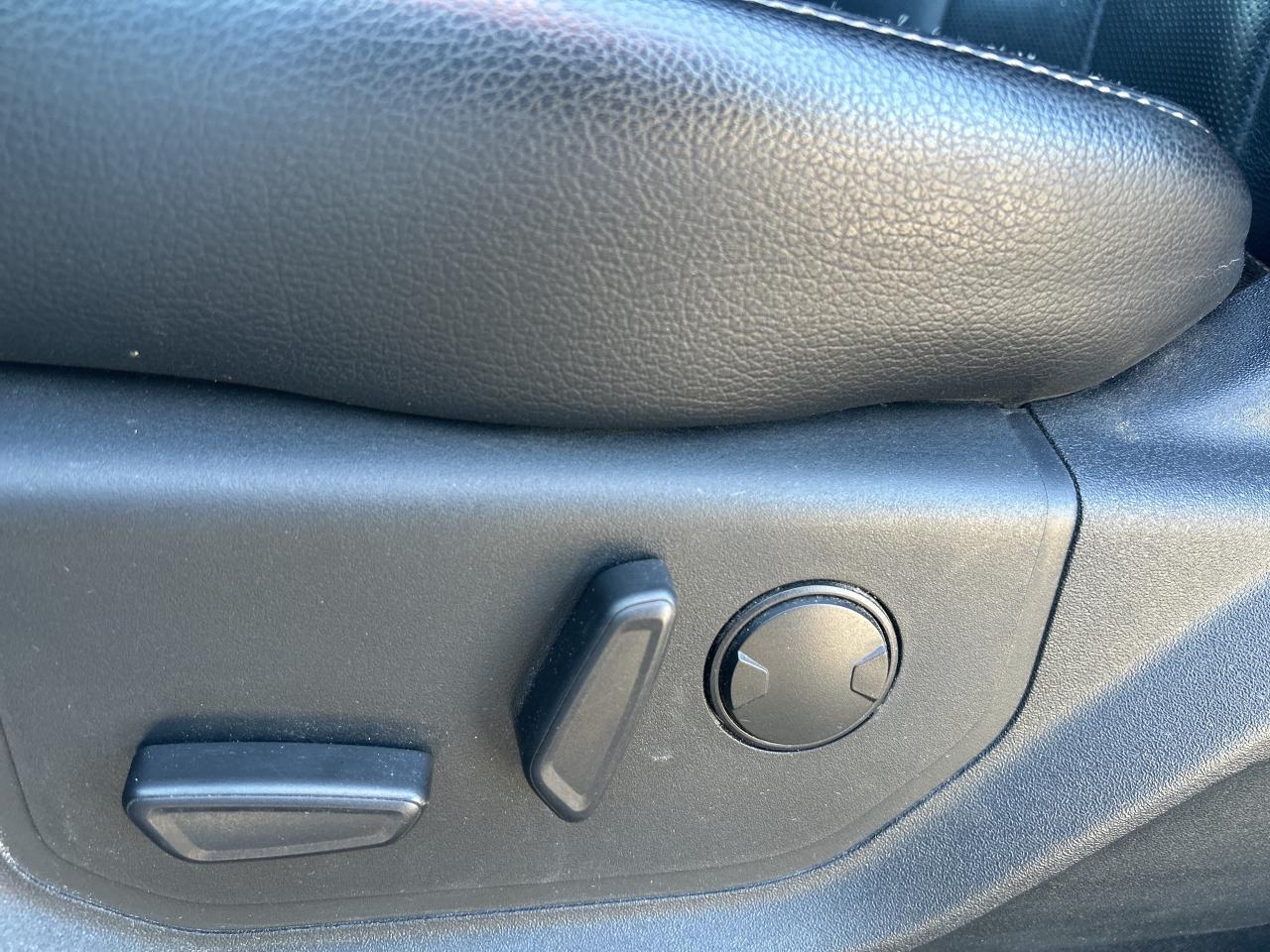 2020 Ford F-150 Lariat   Leather Interior   Power Moonroof Photo