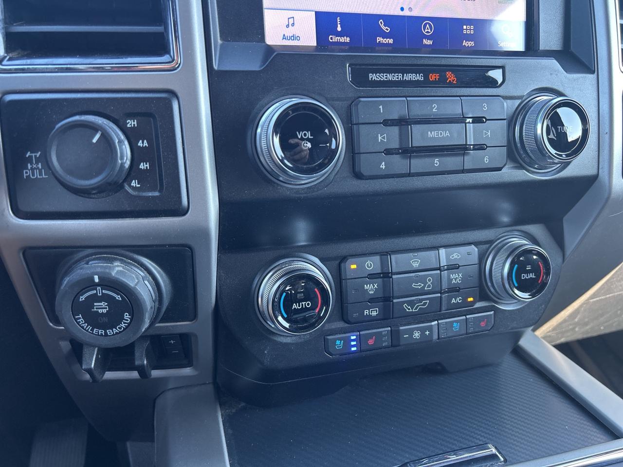 2020 Ford F-150 Lariat   Leather Interior   Power Moonroof Photo