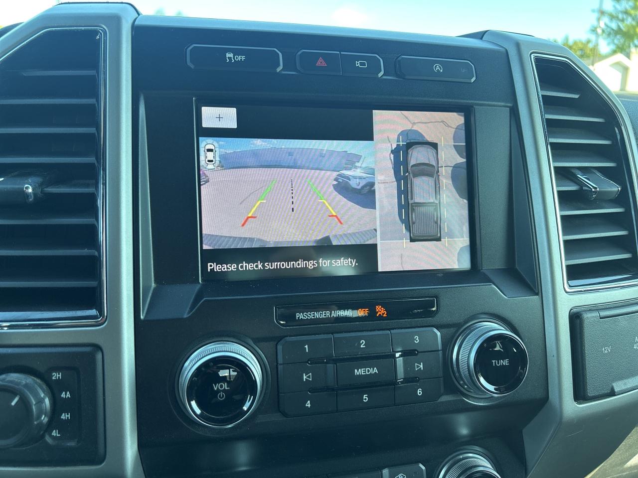 2020 Ford F-150 Lariat   Leather Interior   Power Moonroof Photo