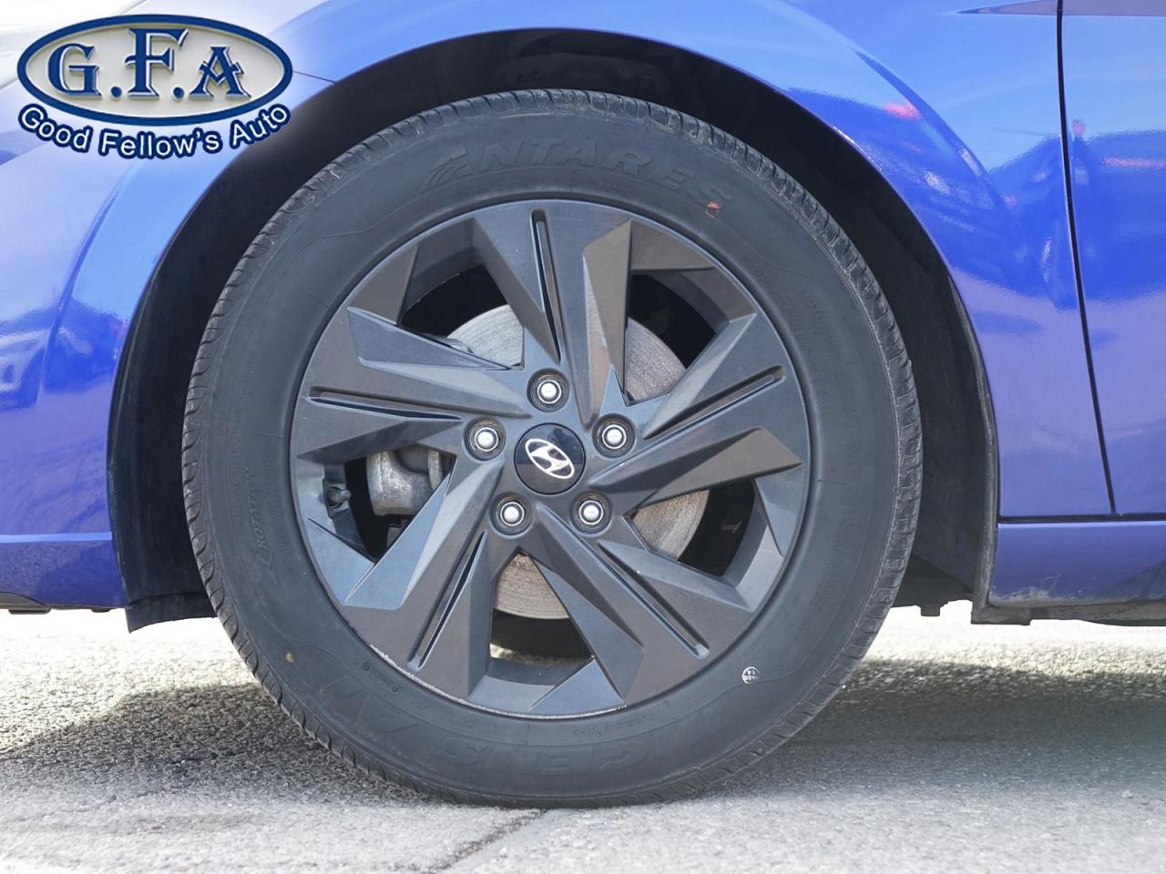 2022 Hyundai Elantra PREFERRED MODEL, SUN & TECH PACKAGE, SUNROOF, REAR Photo