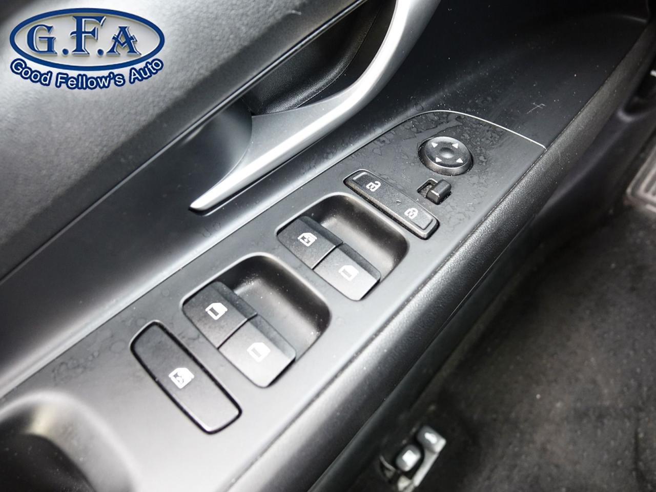 2022 Hyundai Elantra PREFERRED MODEL, SUN & TECH PACKAGE, SUNROOF, REAR Photo41