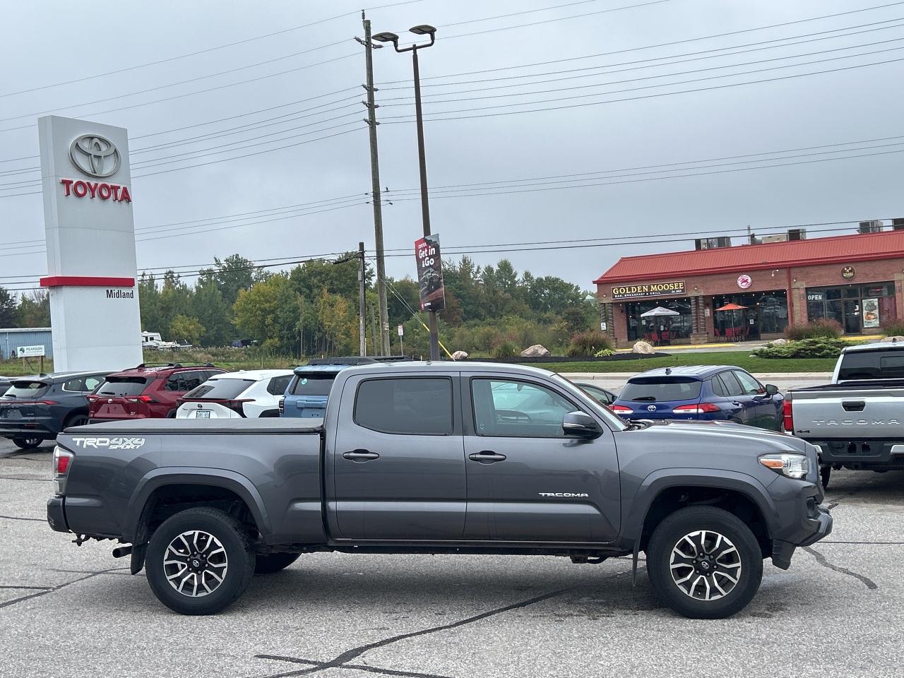 2021 Toyota Tacoma TRD Sport   Rear Sliding Window   Tonneau Cover Photo