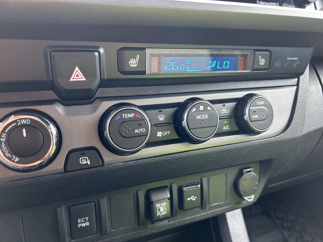 2021 Toyota Tacoma TRD Sport   Rear Sliding Window   Tonneau Cover Photo