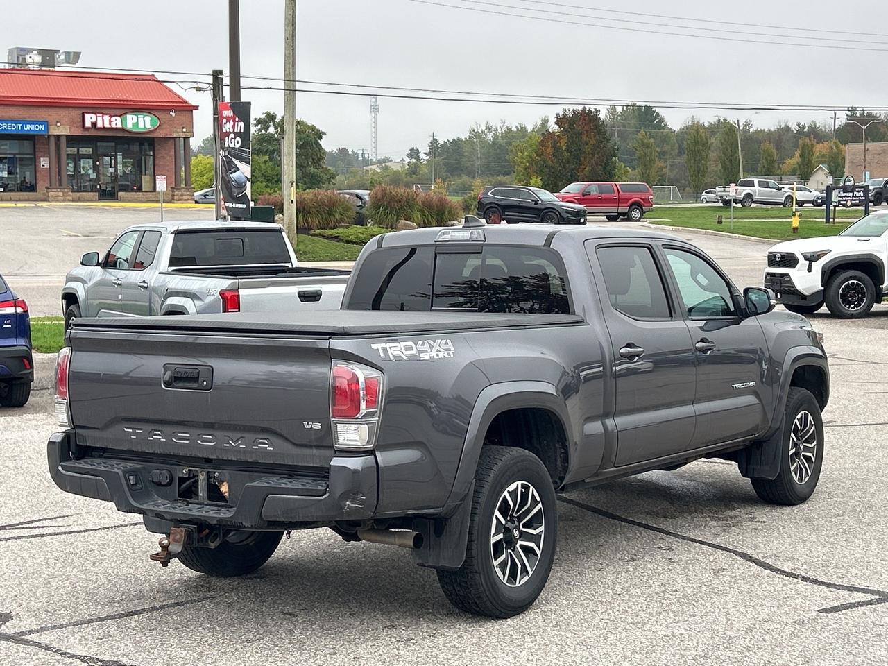 2021 Toyota Tacoma TRD Sport   Rear Sliding Window   Tonneau Cover Photo