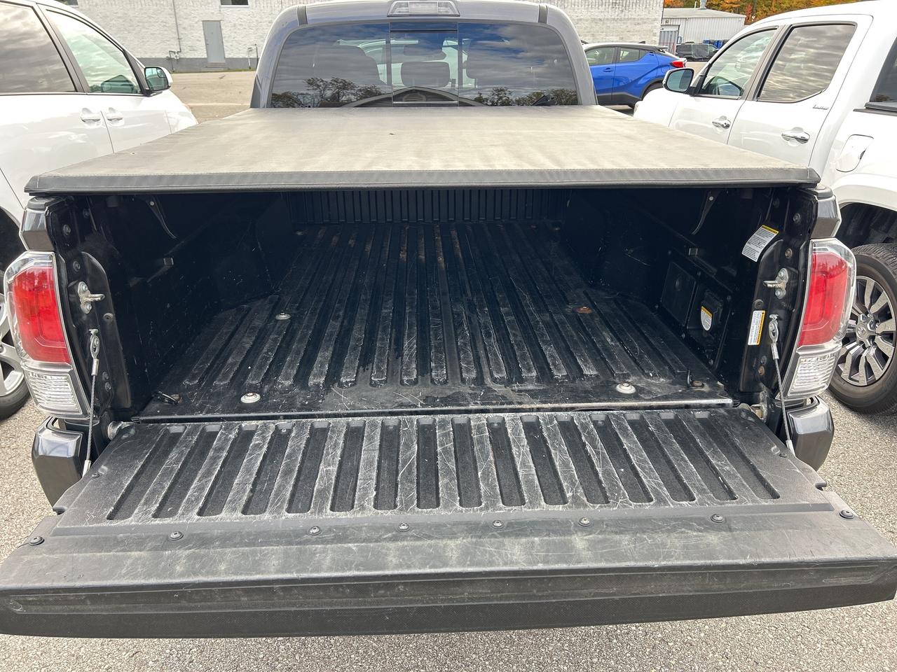 2021 Toyota Tacoma TRD Sport   Rear Sliding Window   Tonneau Cover Photo