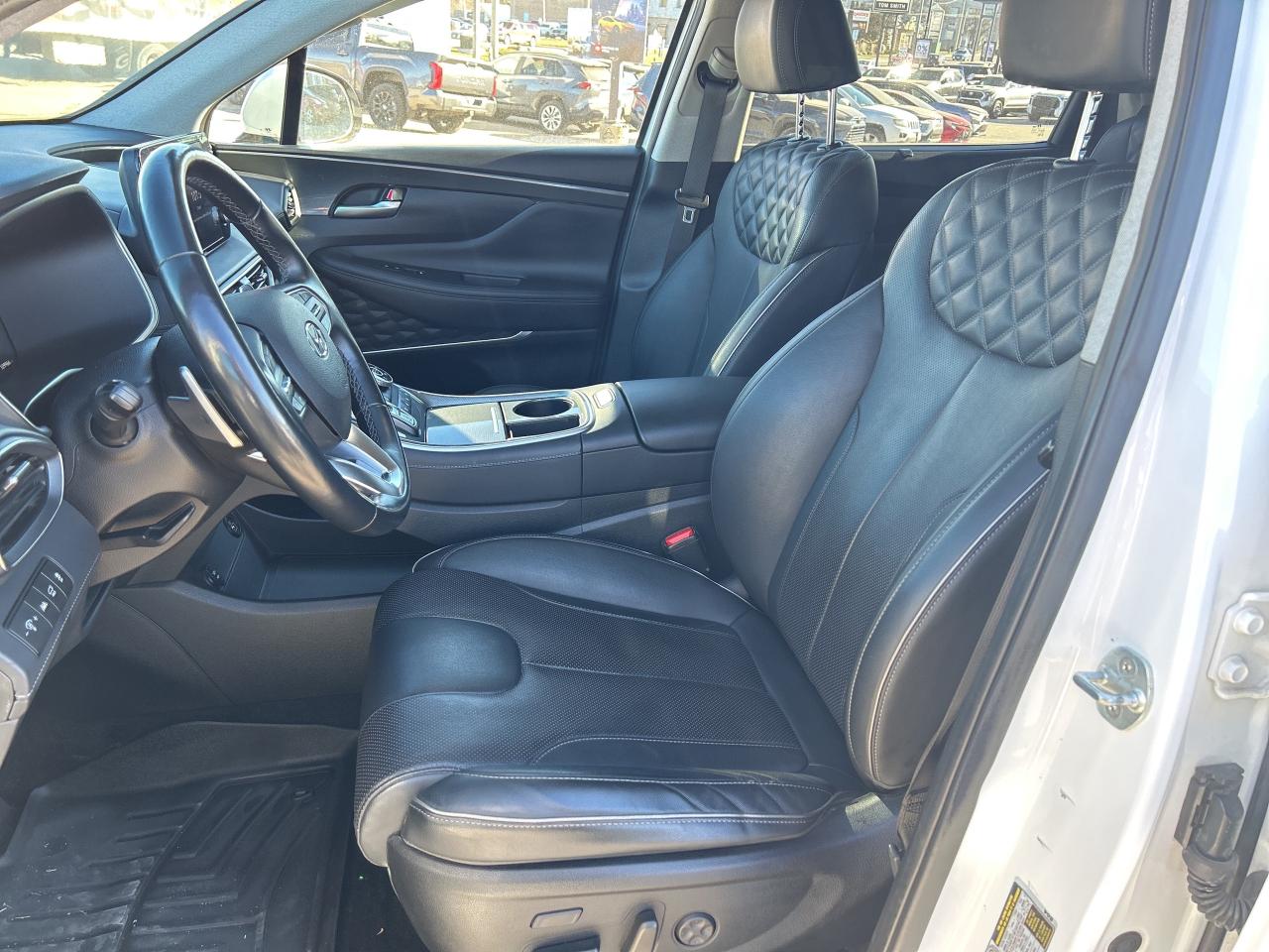 2022 Hyundai Santa Fe Hybrid Luxury AWD   Moonroof   Front & Rear Heated Seats Photo