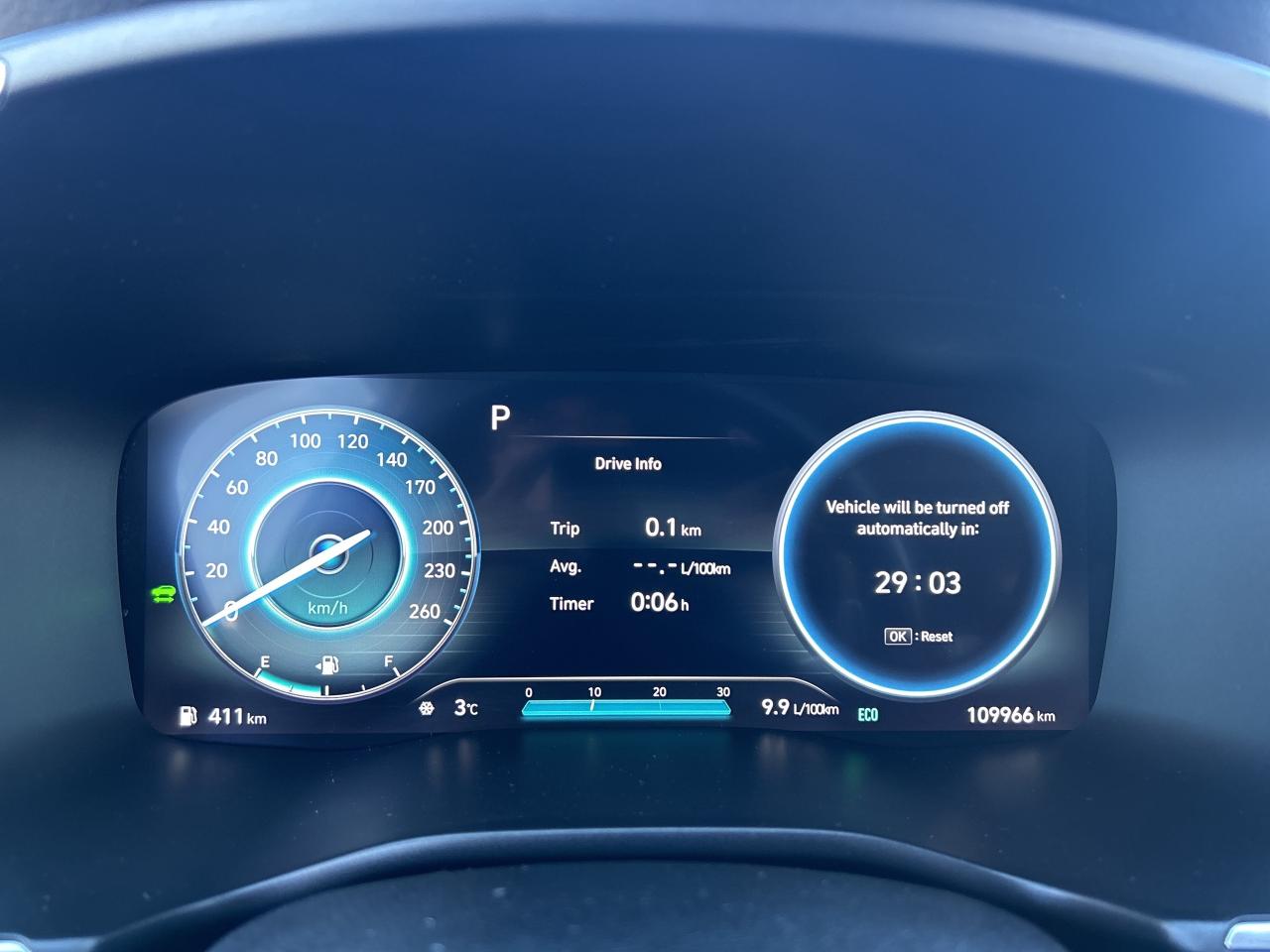 2022 Hyundai Santa Fe Hybrid Luxury AWD   Moonroof   Front & Rear Heated Seats Photo