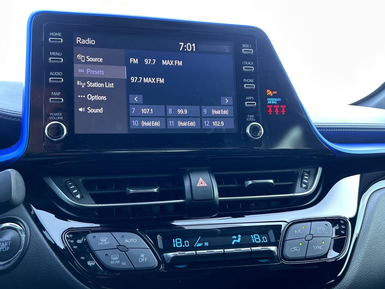 2022 Toyota C-HR XLE Premium   ONE OWNER   Apple Car Play Photo