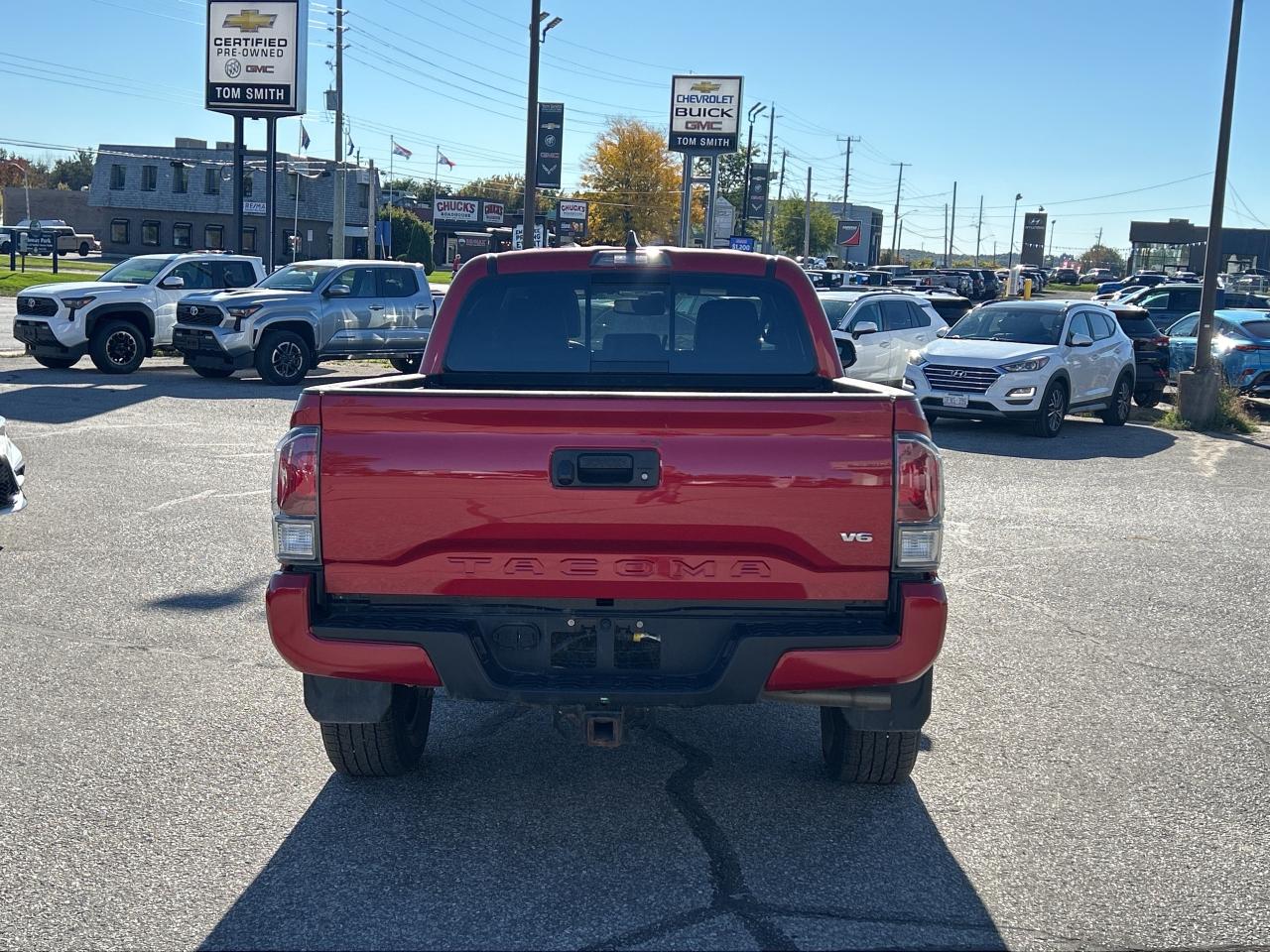 2022 Toyota Tacoma TRD Sport   ONE OWNER   7" Multimedia System Photo3