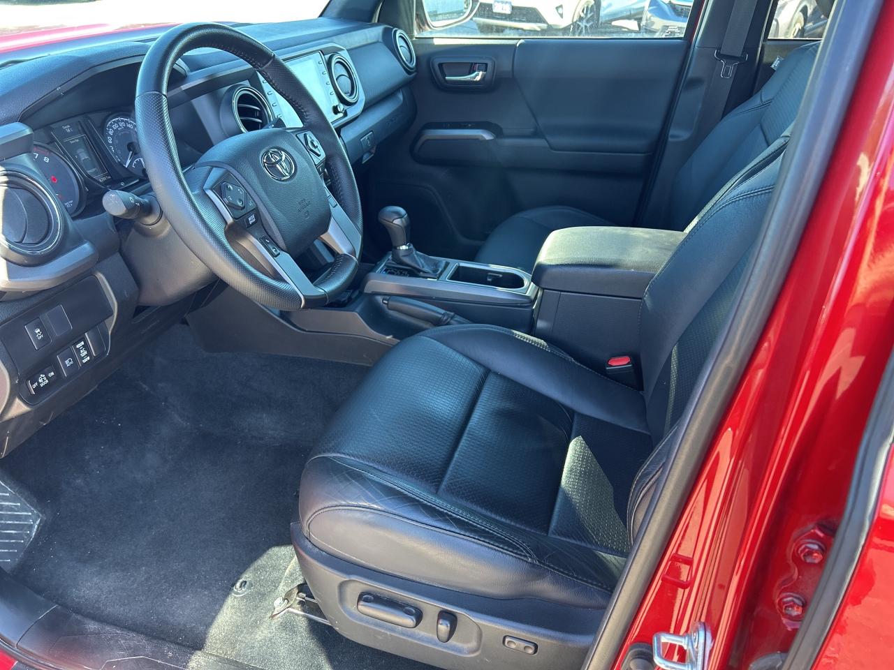 2022 Toyota Tacoma TRD Sport   ONE OWNER   7" Multimedia System Photo