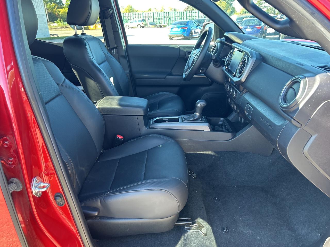 2022 Toyota Tacoma TRD Sport   ONE OWNER   7" Multimedia System Photo