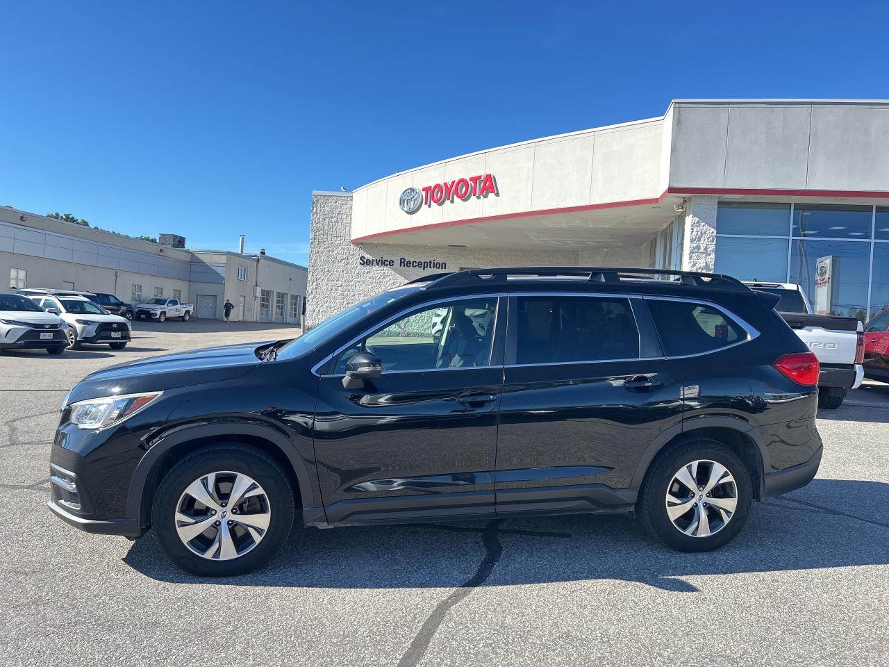 2019 Subaru ASCENT Touring   Panoramic Moonroof   LOW KILOMETRES Photo