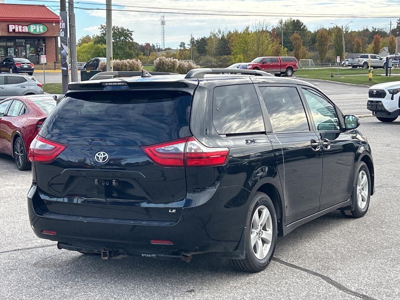 2020 Toyota Sienna LE 8-Passenger FWD   Trailer Hitch   Heated Seats Photo