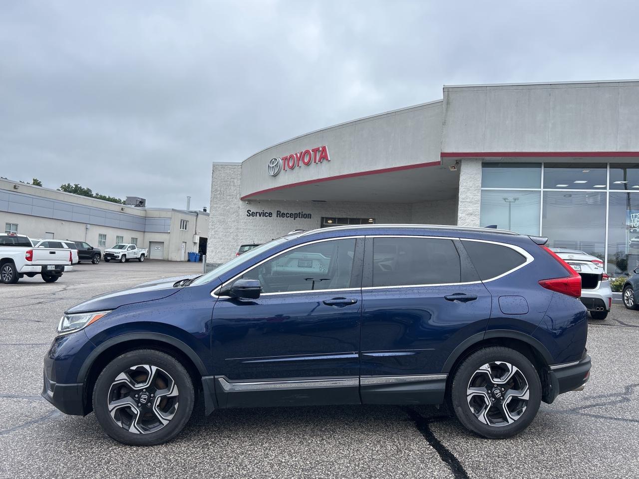 2017 Honda CR-V Touring   Panoramic Moonroof   Heated Front Seats Photo