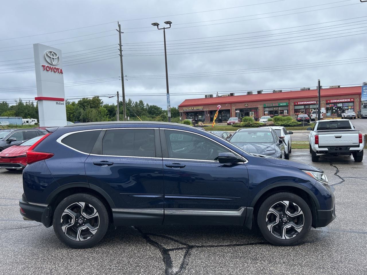 2017 Honda CR-V Touring   Panoramic Moonroof   Heated Front Seats Photo
