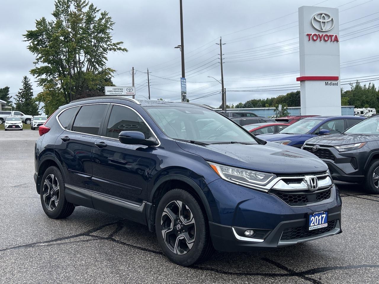 2017 Honda CR-V Touring   Panoramic Moonroof   Heated Front Seats Photo