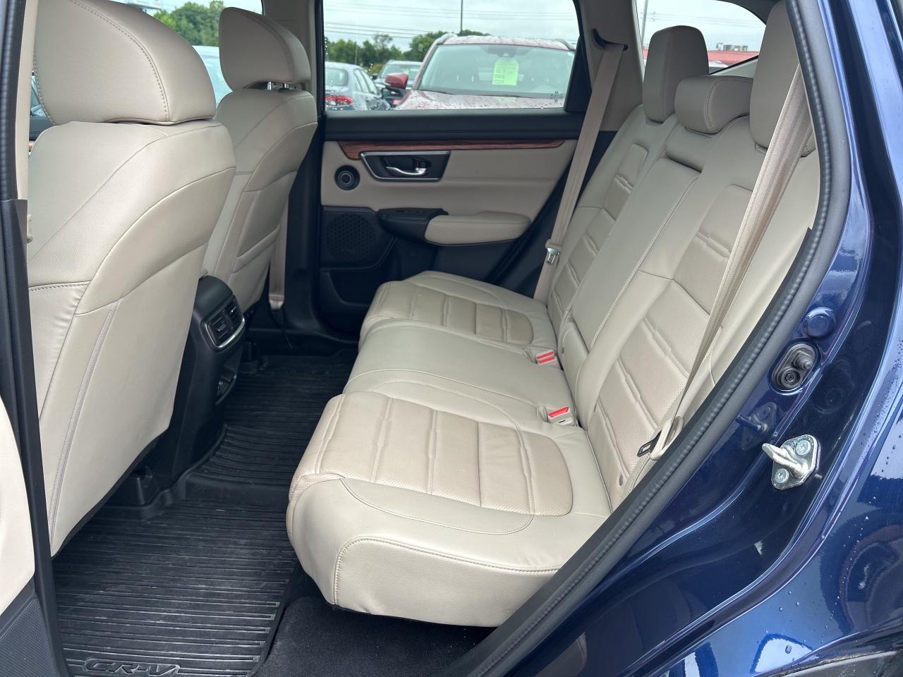 2017 Honda CR-V Touring   Panoramic Moonroof   Heated Front Seats Photo