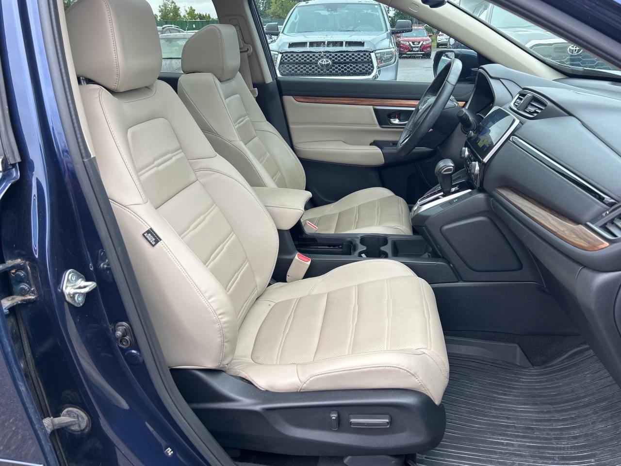 2017 Honda CR-V Touring   Panoramic Moonroof   Heated Front Seats Photo