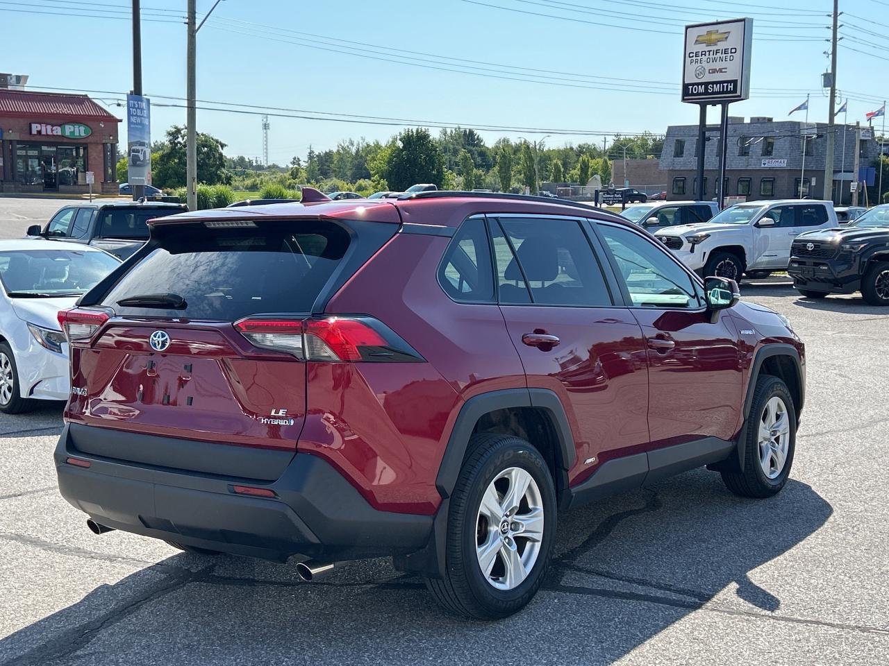 2020 Toyota RAV4 Hybrid LE   Front Heated Seats   Low KM Photo