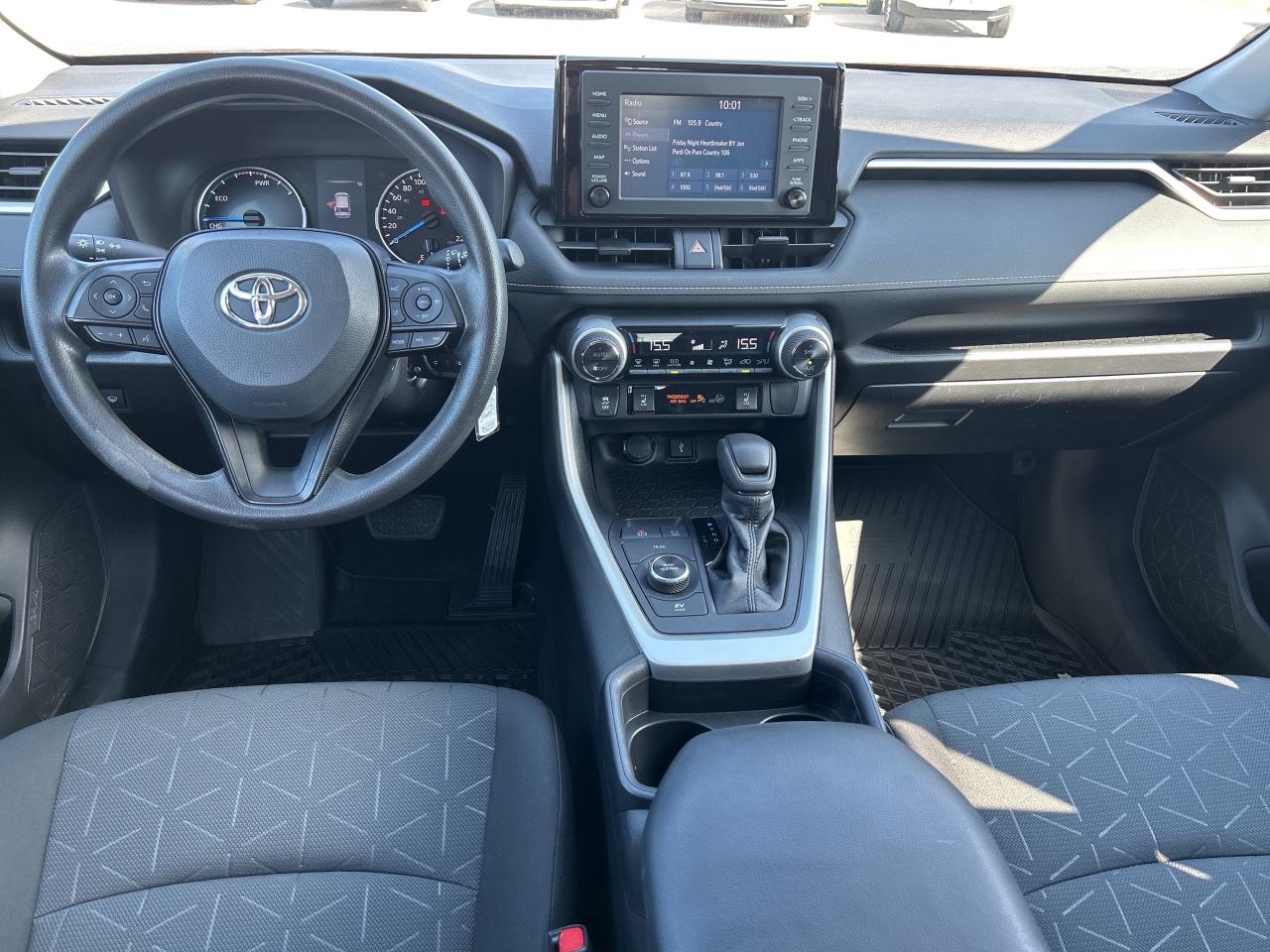 2020 Toyota RAV4 Hybrid LE   Front Heated Seats   Low KM Photo