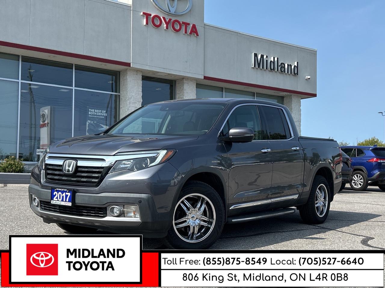 2017 Honda Ridgeline Touring   Power Rear Window   Heated Front Seats Photo0