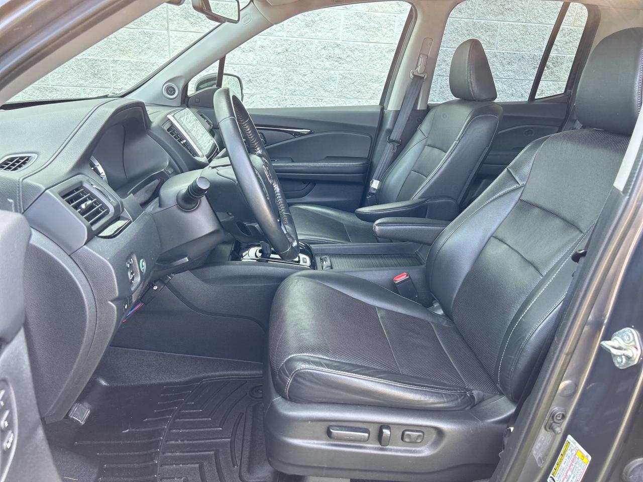 2017 Honda Ridgeline Touring   Power Rear Window   Heated Front Seats Photo